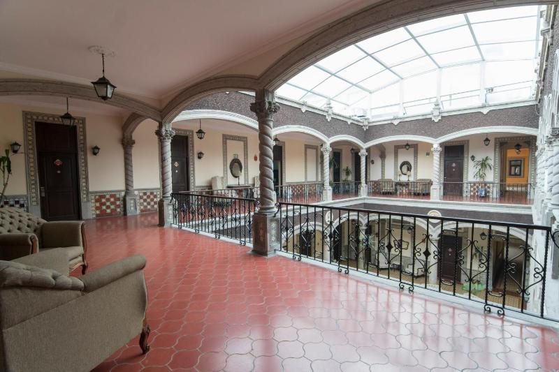 Hotel Morales Historical & Colonial Downtown Core - image 12