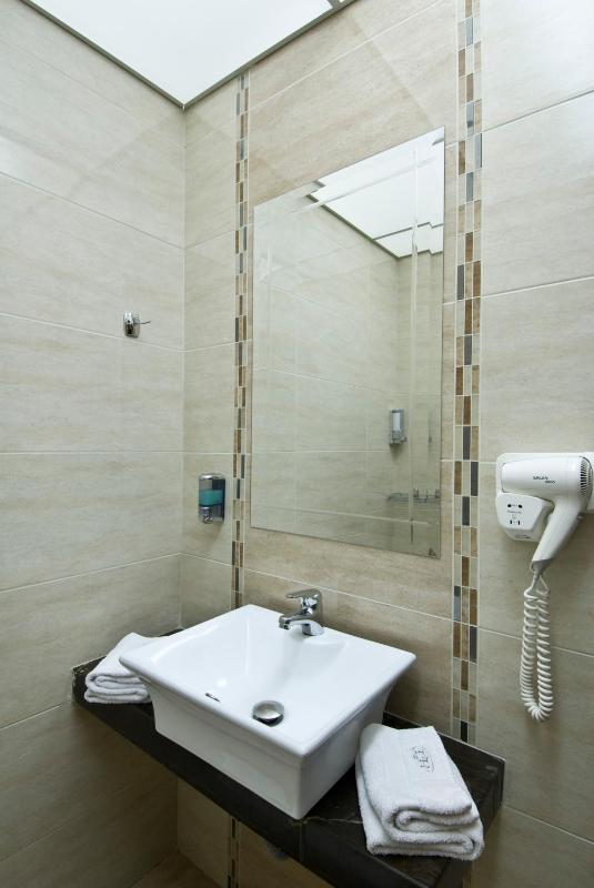 Single Room image 1