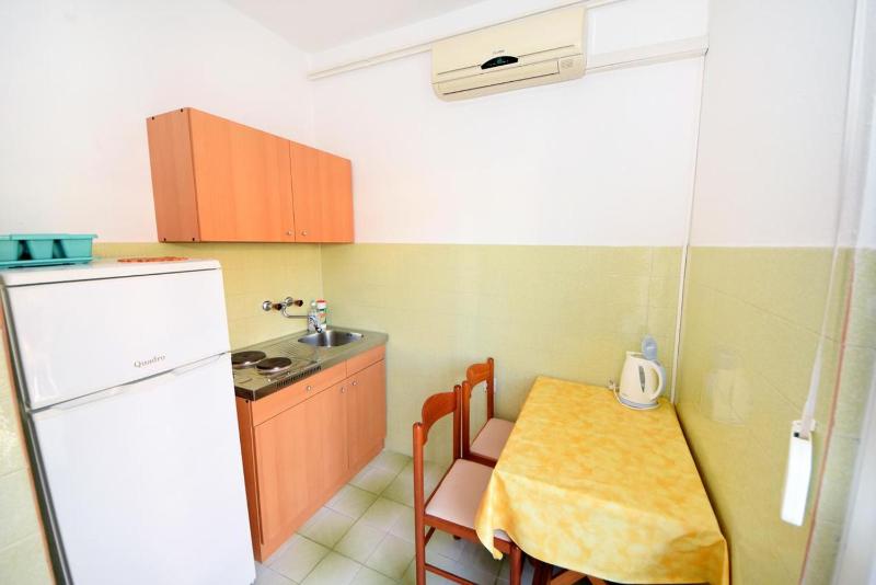 Studio with Balcony image 1