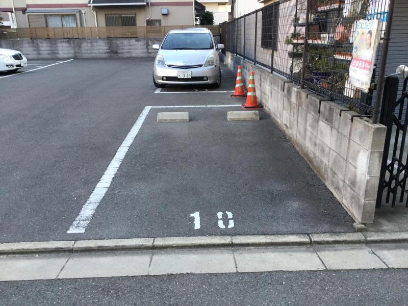 Gallery Compass- Art Apartments Osaka with Breakfast Free Parking - image 8