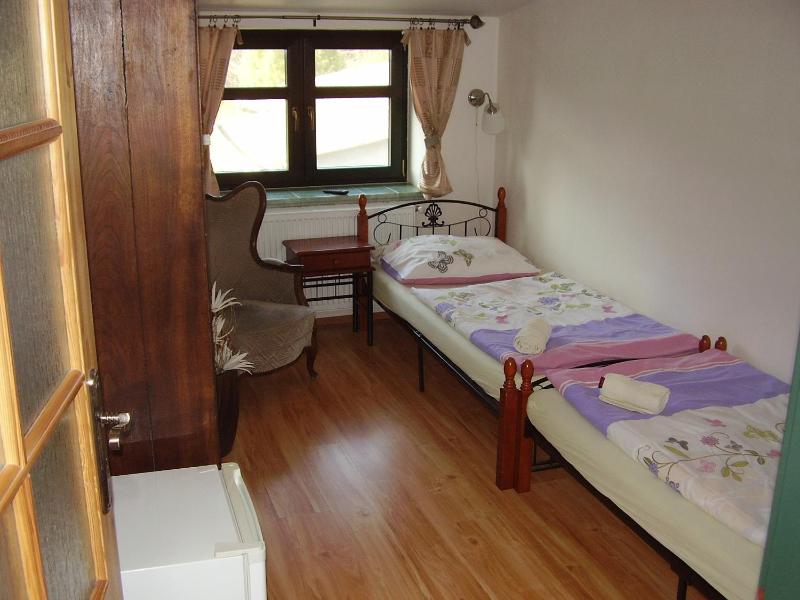 Quadruple Room with Private Bathroom image 4