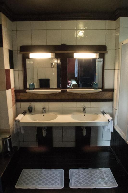 Deluxe Double Room image 2