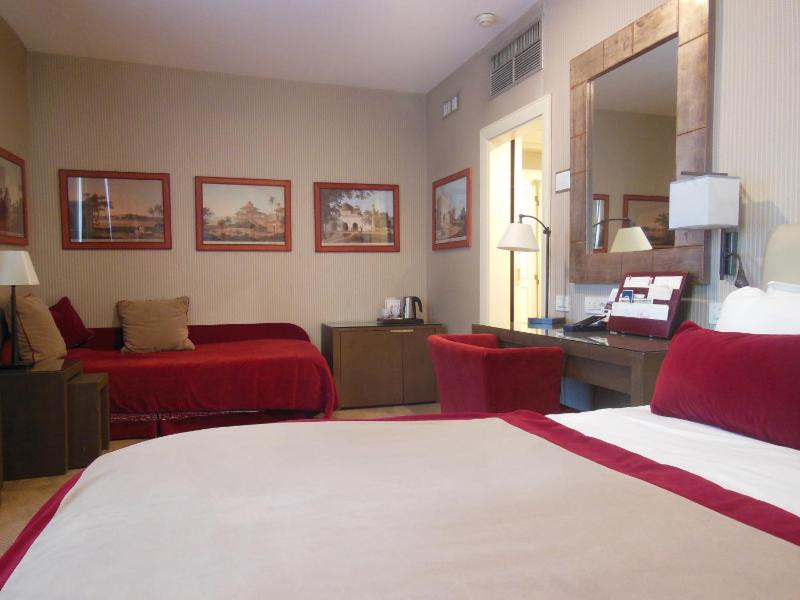 Superior Double Room image 2