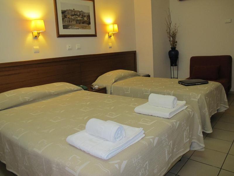 Hotel Solomou Athens - image 14
