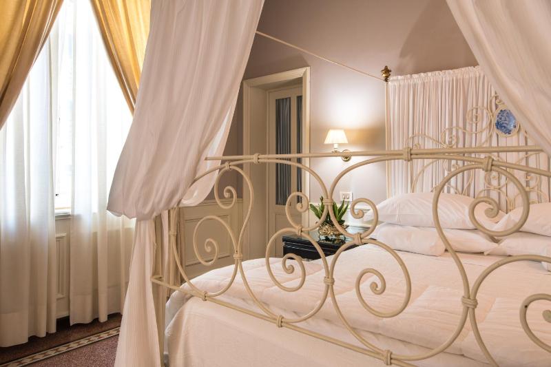 Suite image 2