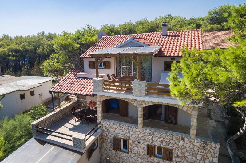 Two-Bedroom Apartment with Terrace and Sea View image 2