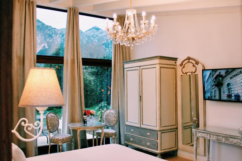 Single Room image 3