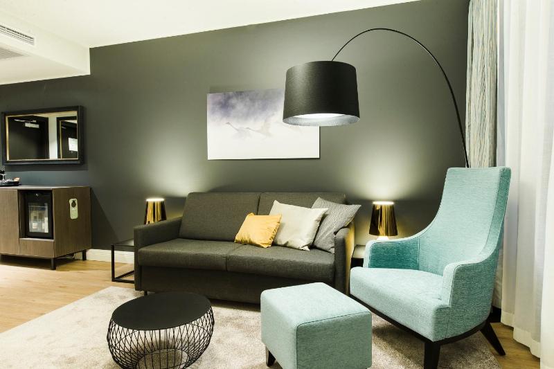 Junior Suite image 2