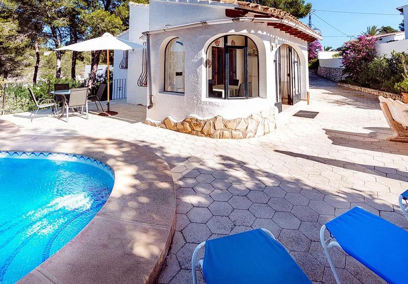 Villa Yvonne - chill out free WIFI close to facilities - image 48