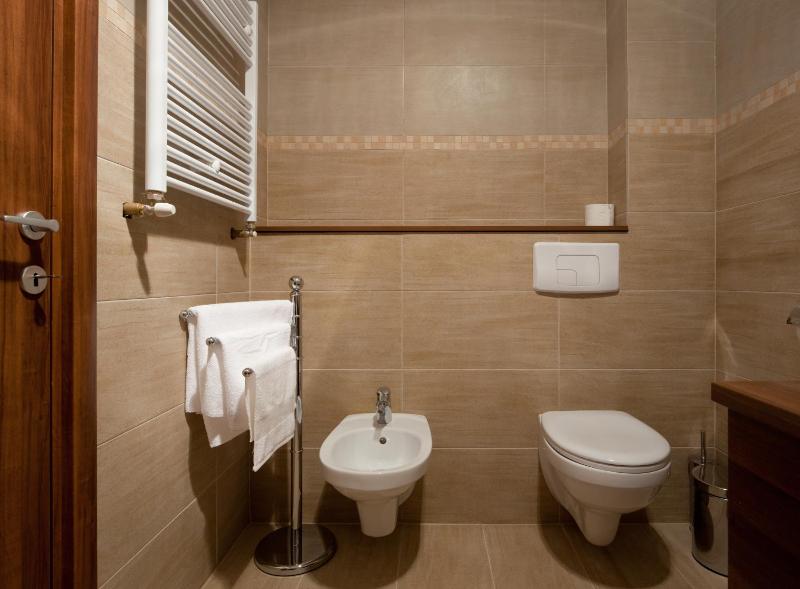 One-Bedroom Suite (4 Adults) image 2