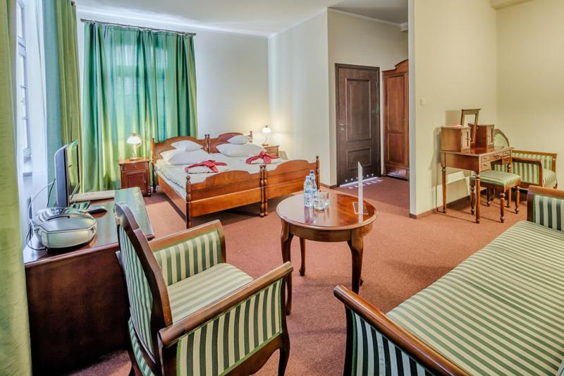 Double or Twin Room with Extra Bed image 1