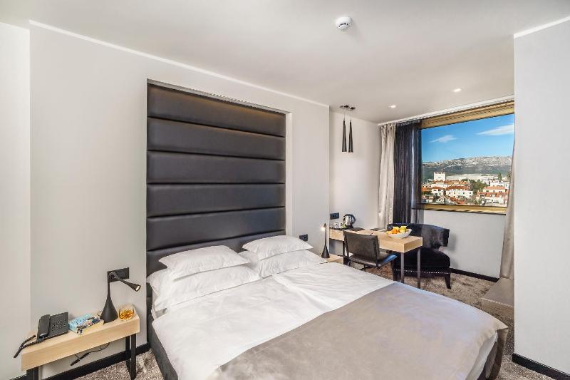 The View Luxury Rooms - image 13