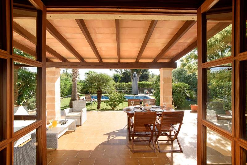 Villa image 2
