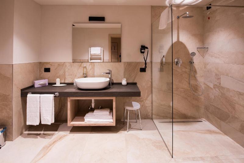 Francesin Active Hotel - image 3