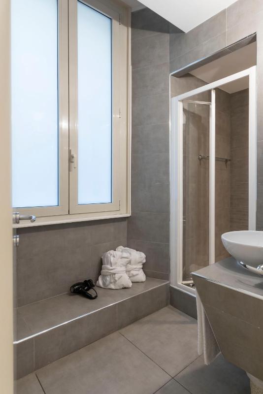 Smart Double Room image 3