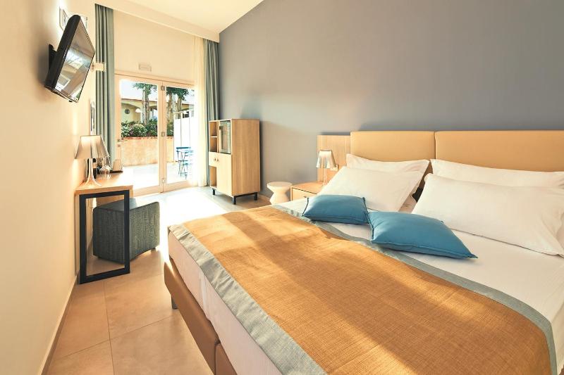 Budget Double Room image 2
