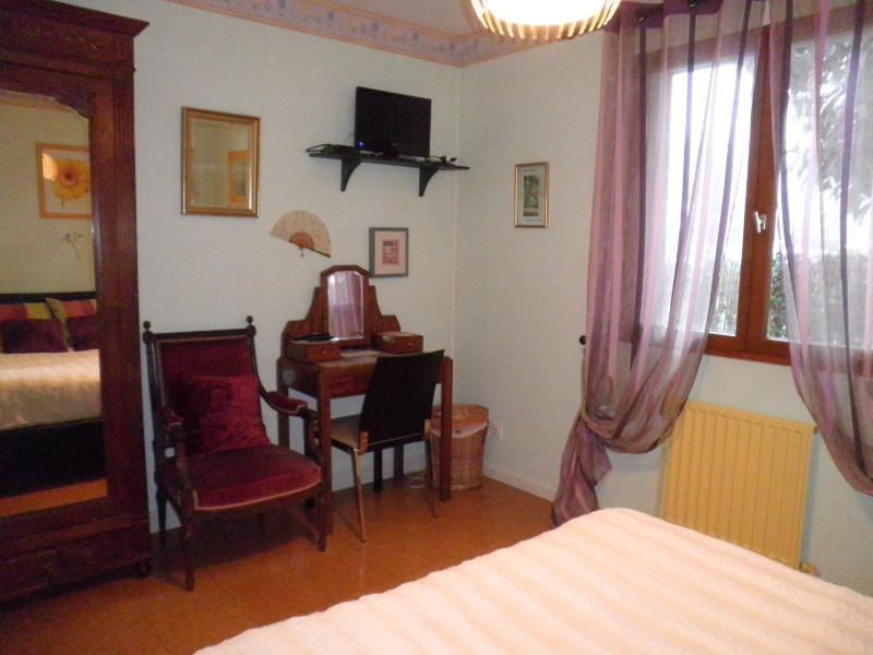Double Room image 2