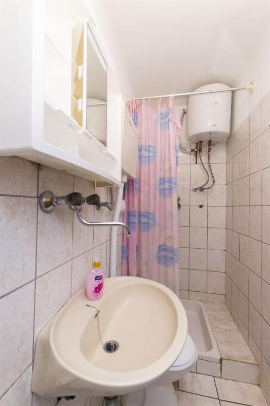 Two-Bedroom Apartment with Patio image 3