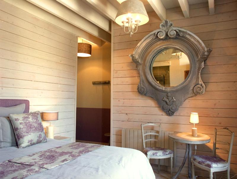 Superior Double Room image 3