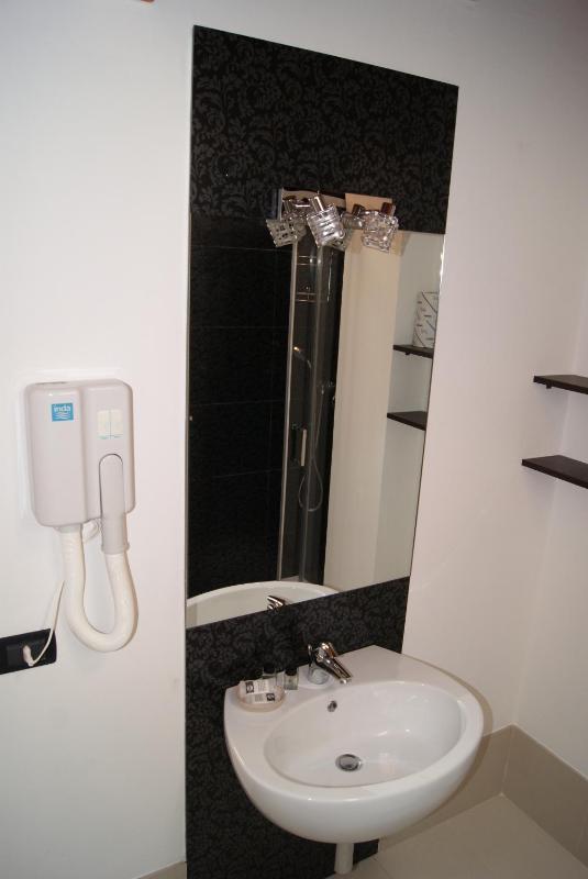 Deluxe Apartment image 3