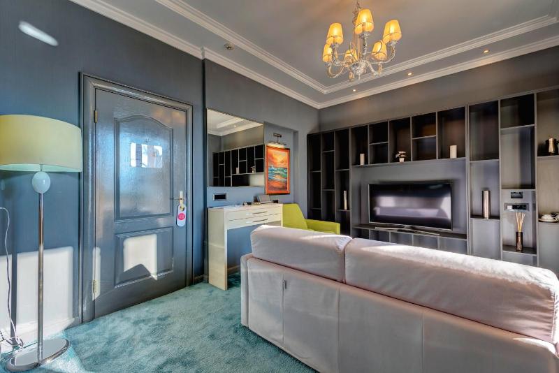 Suite with Sea View image 3