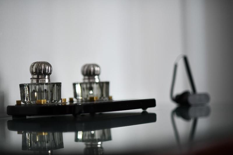 One-Bedroom Apartment image 2