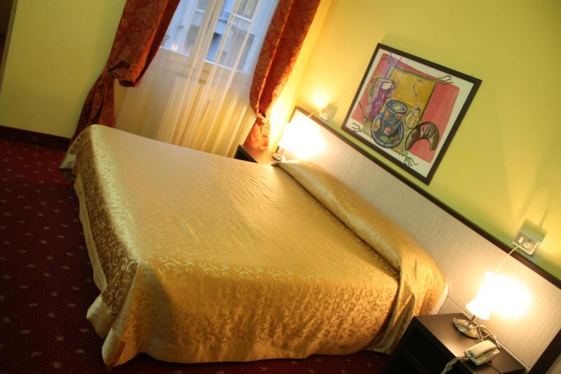 Standard Double Room with Fan image 1
