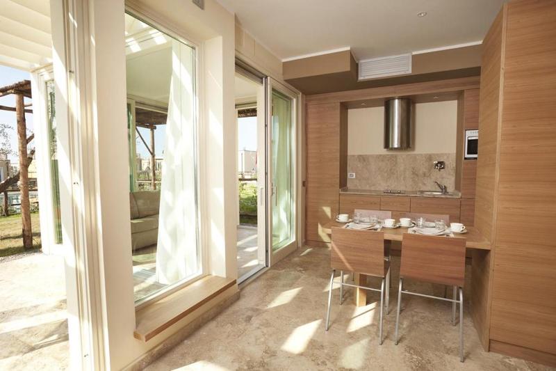 Superior Apartment image 1