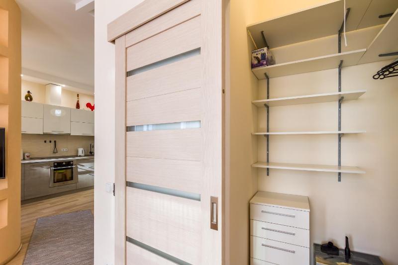 Panorama Apartment - image 2