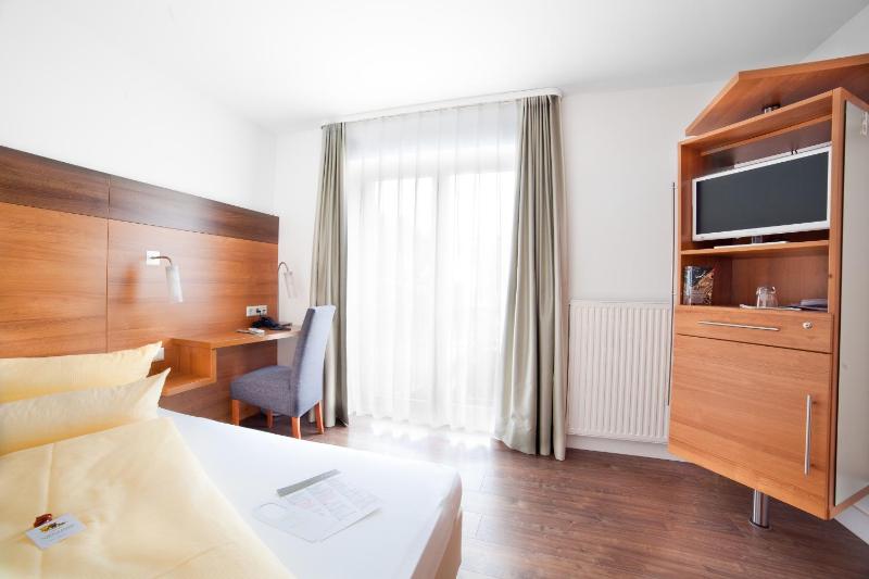 Comfort Single Room image 1