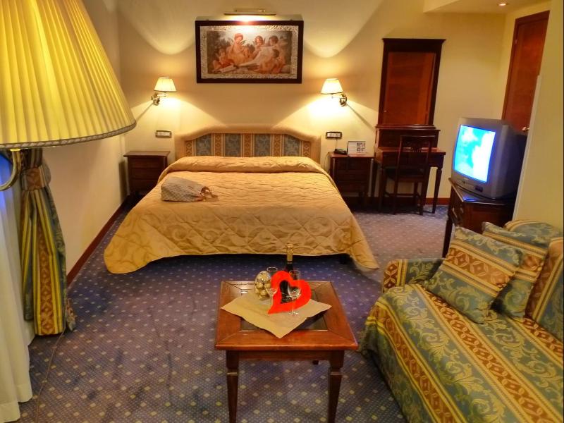Quadruple Room image 1