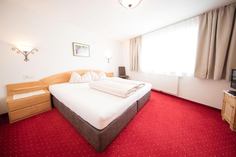 Two-Bedroom Apartment with Terrace image 4