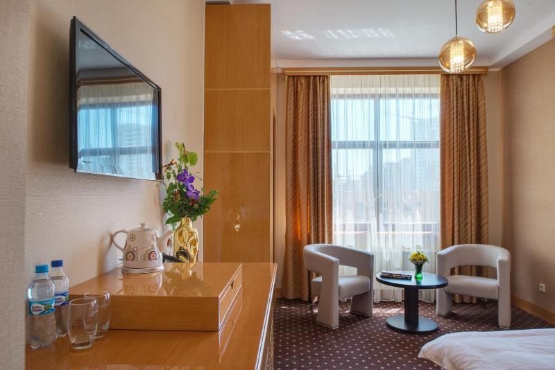 Superior Double or Twin Room image 4