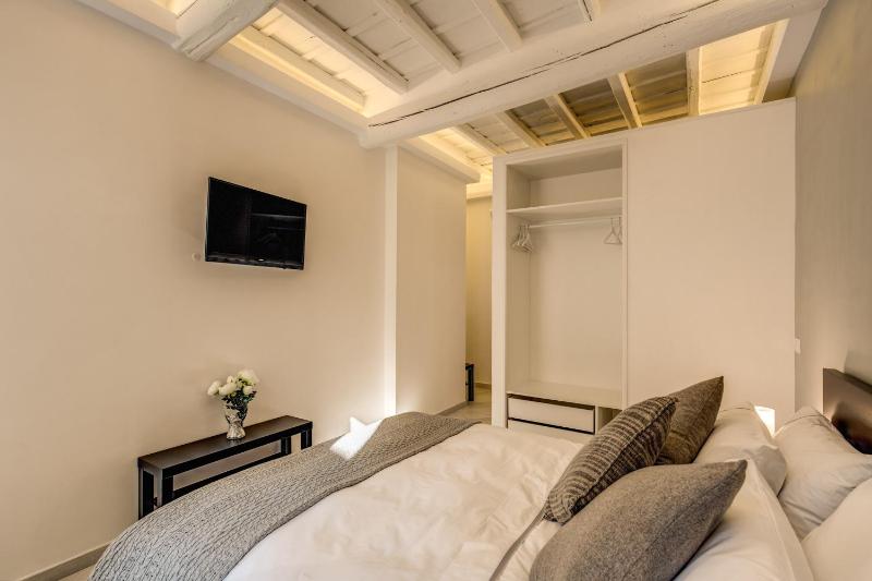 Superior Double Room image 4