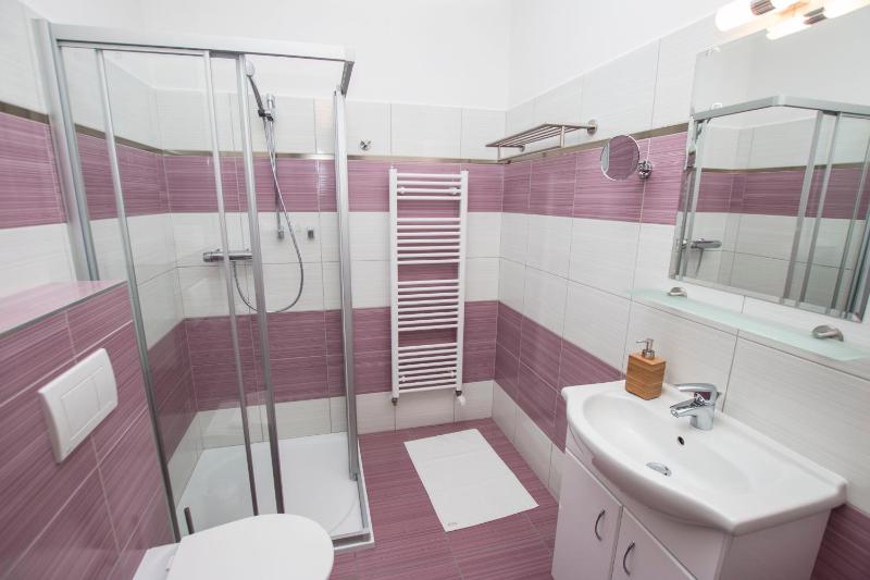 Deluxe Single Room image 2