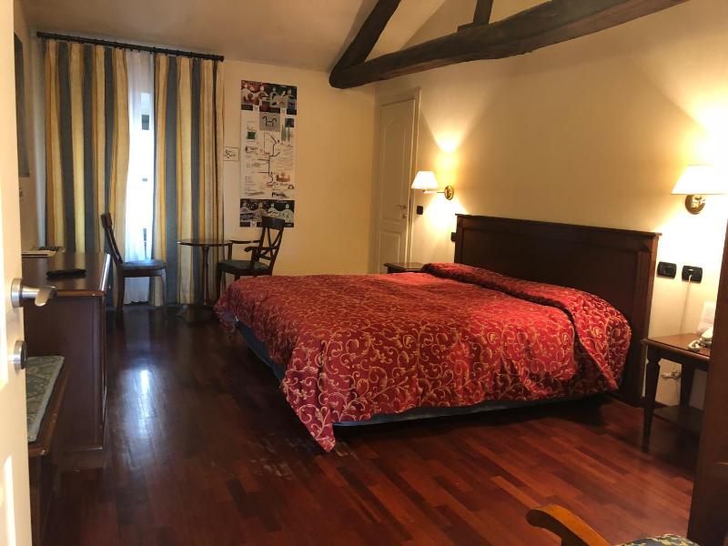 Standard Single Room image 3
