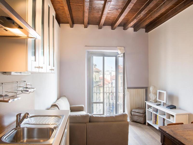 One-Bedroom Apartment image 3