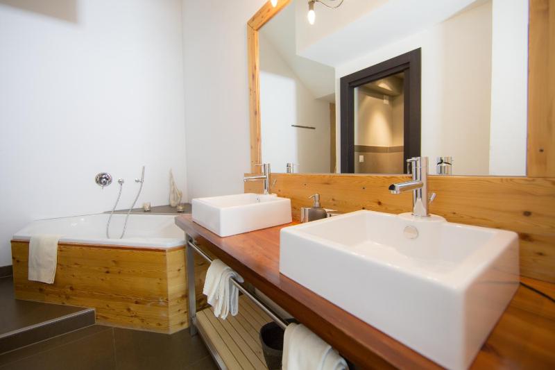 Duplex Junior Suite with Matterhorn View image 2