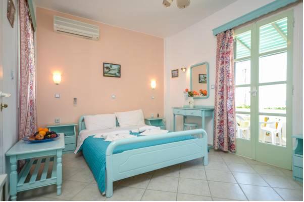 Studio with Sea View image 2