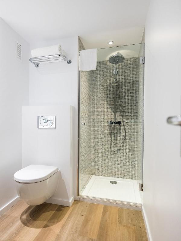 Double or Twin Room with Cathedral view image 2