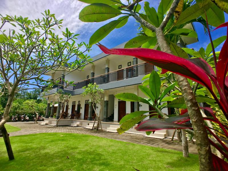 Uluwatu Made Guesthouse - image 14