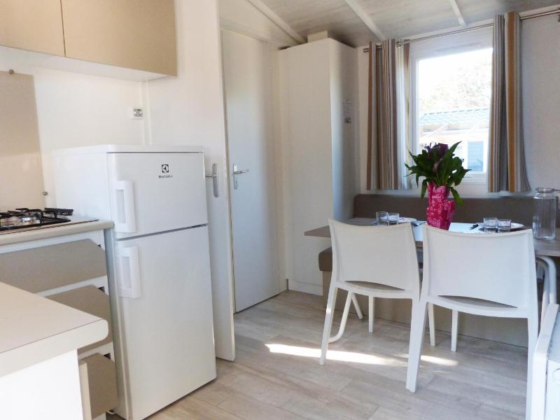 Mobile Home image 3
