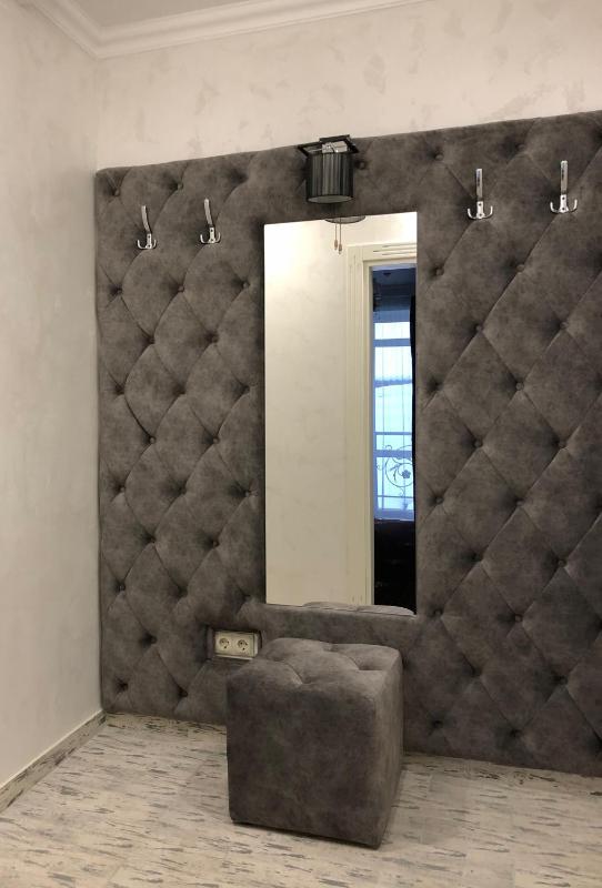 Twin Room with Balcony image 3