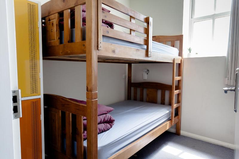 Bed in 6-Bed Female Dormitory Room (ages 18-35 years only)