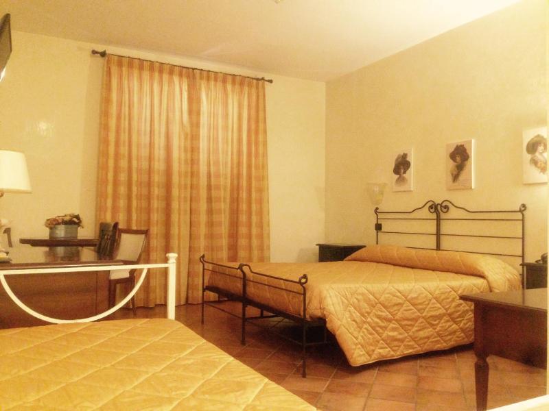 Triple Room image 2