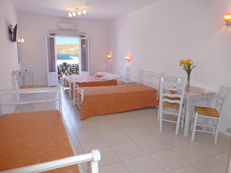 Triple Room with View image 1