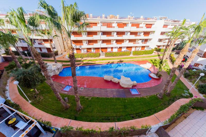 Apartment with Pool View  image 1