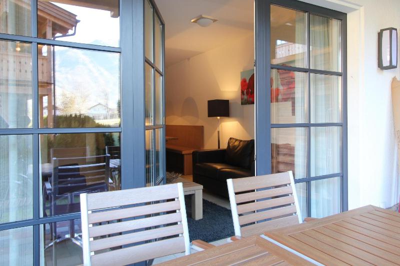 Three-Bedroom Apartment B1 image 2
