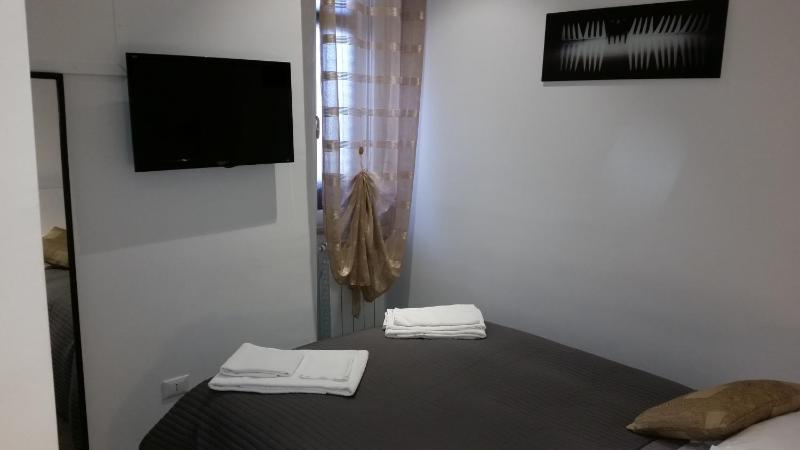 Economy Double Room image 4