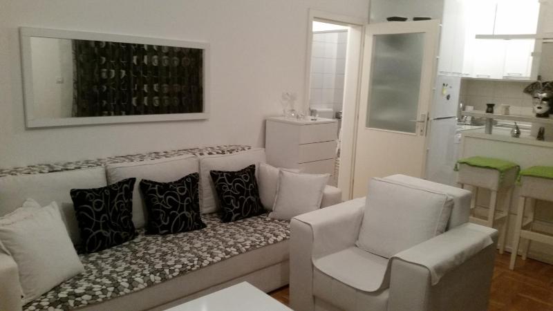 Apartment image 3